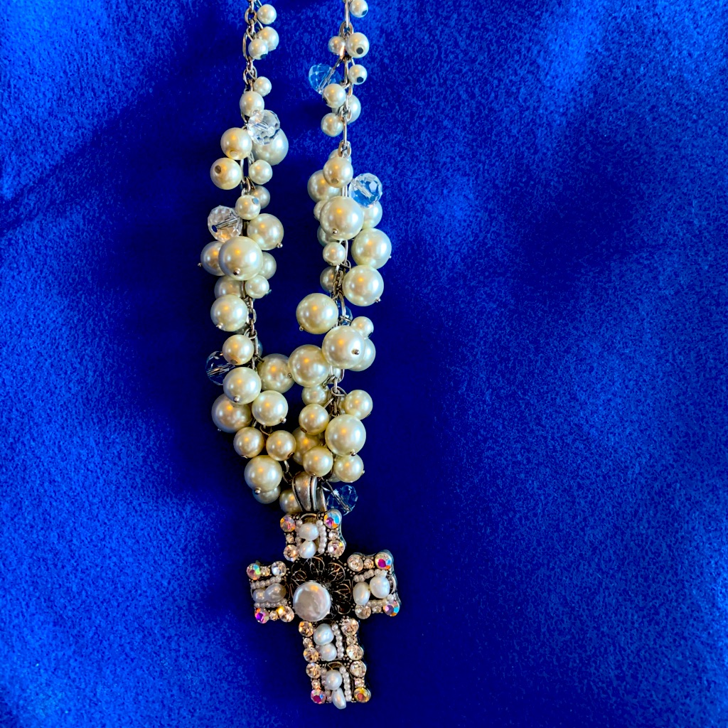 Cross Beaded Neckless